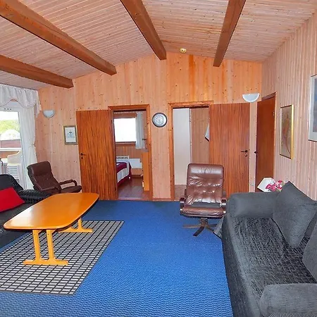 Four-bedroom Holiday Bregnebjergvej 07 *